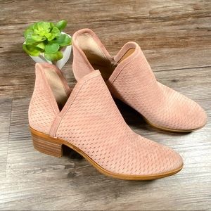 Lucky Brand Baley light blush pink perforated booties